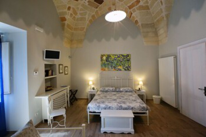 Room 30 of 41