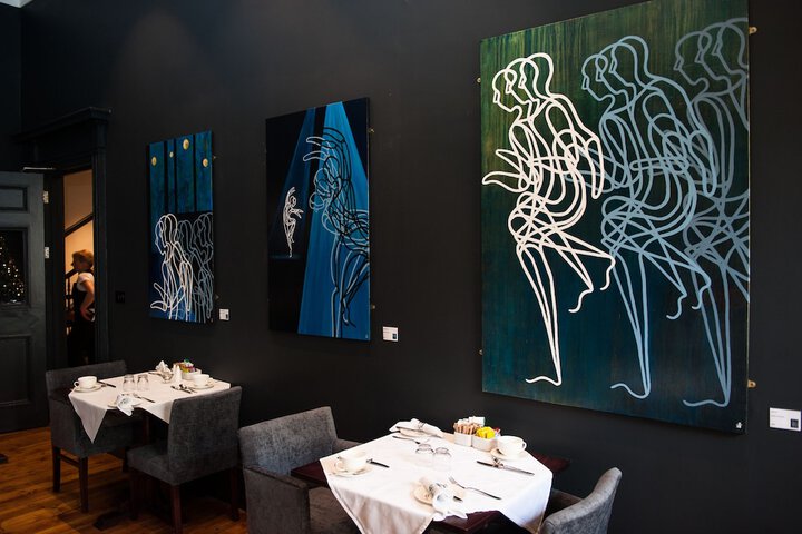 Dining 126 of 196