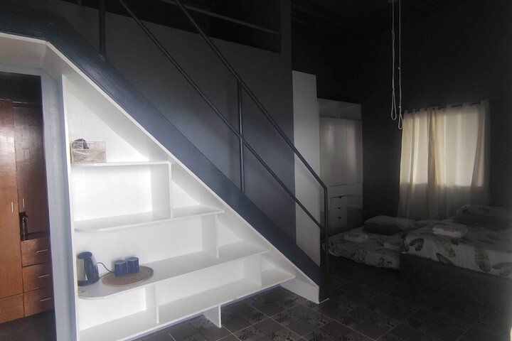 Room 21 of 104