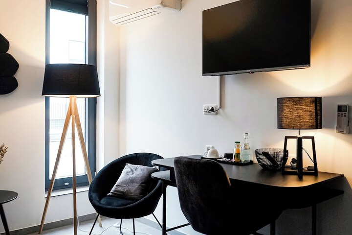 Room 70 of 179