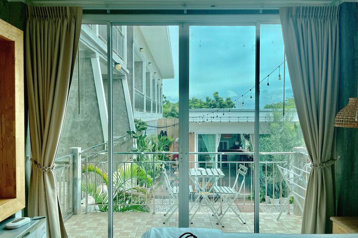 Room 19 of 38