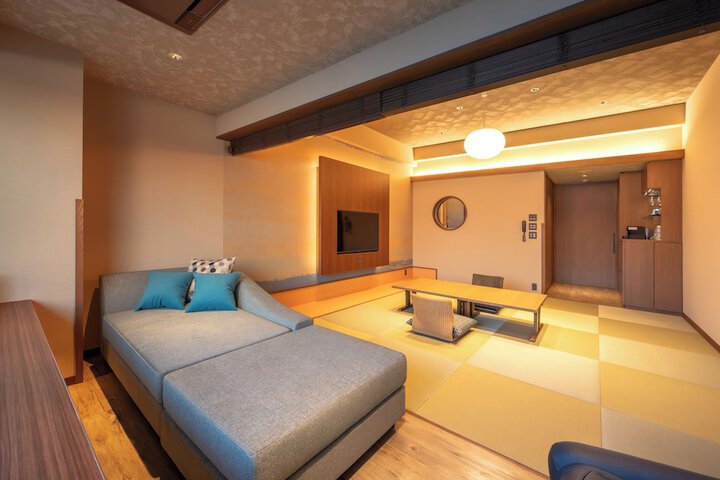 Room 30 of 223