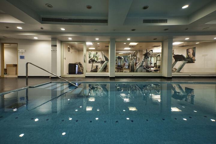 Pool Hotel