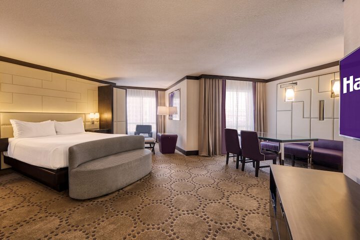 Valley Deluxe Room 1 King (14 of 41)