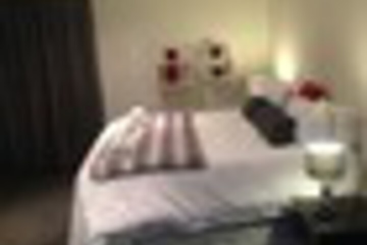 Room 8 of 117
