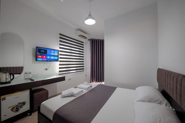Room 34 of 96