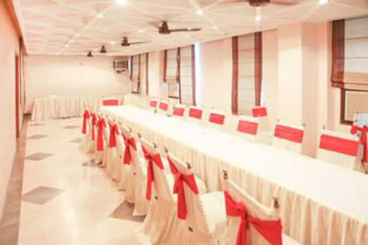 Ballroom/Hall 3 of 39