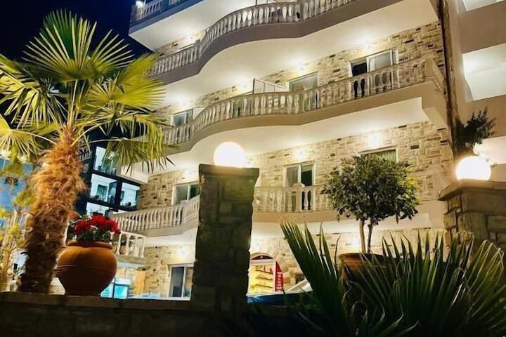 Hotel 66 of 69