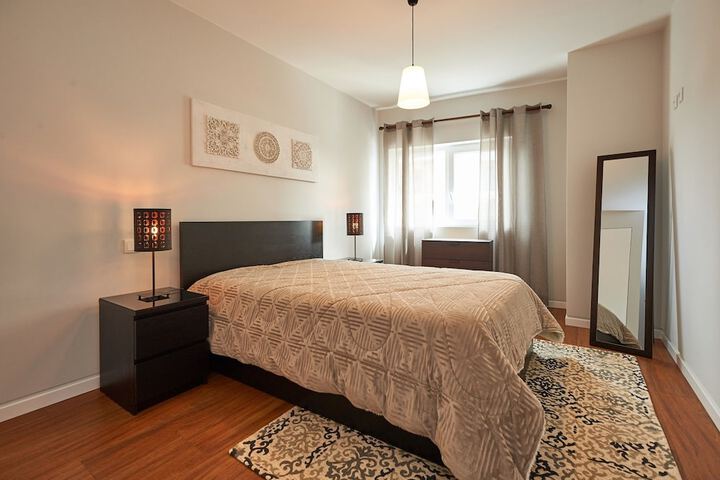 Room 4 of 30