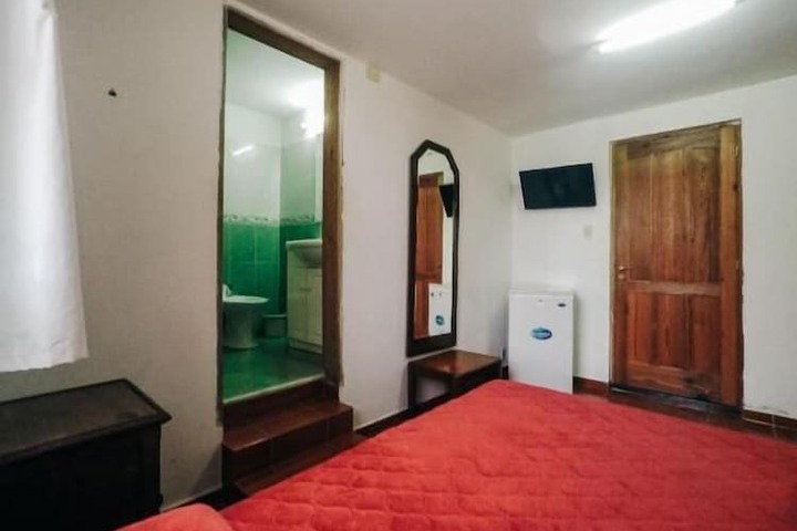 Room 20 of 33