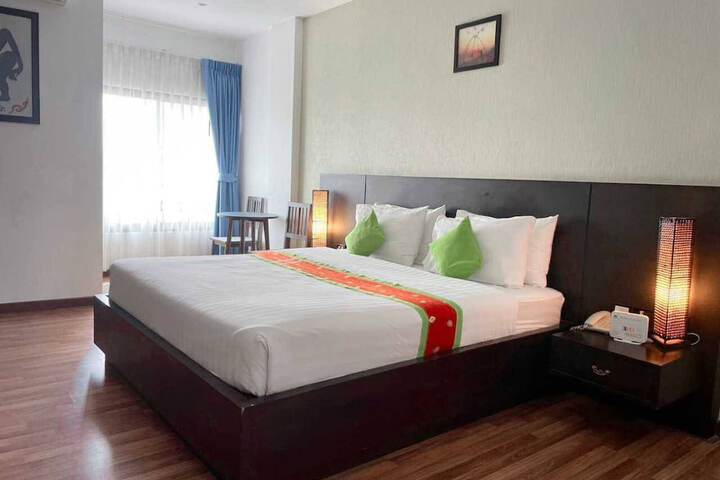 Room 6 of 49