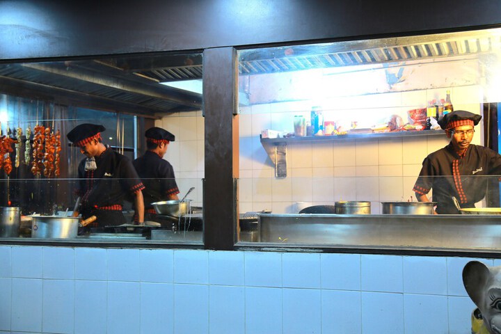 Dining 42 of 62