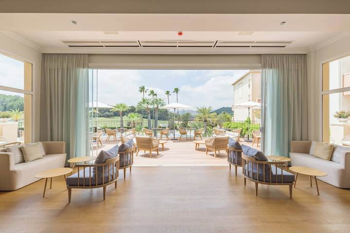 Hotel Interior 2 of 94
