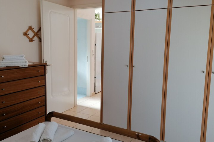 Room 48 of 192