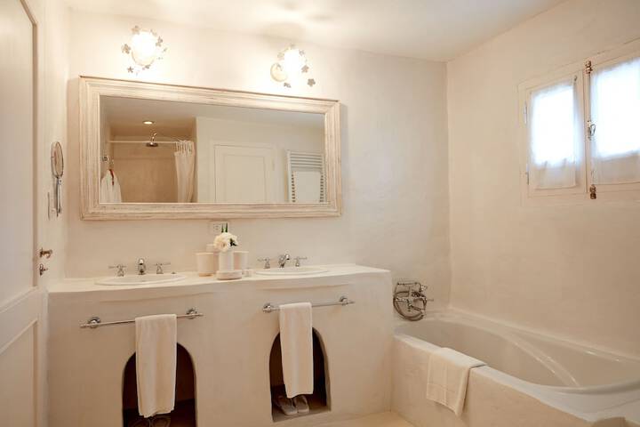 Bath Amenities