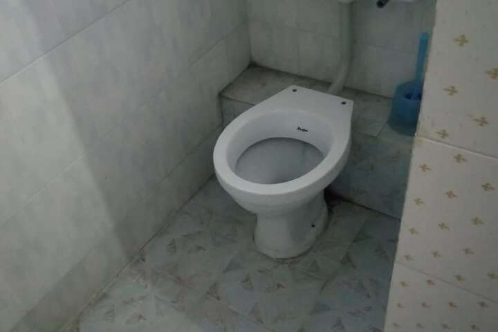 Room 16 of 31