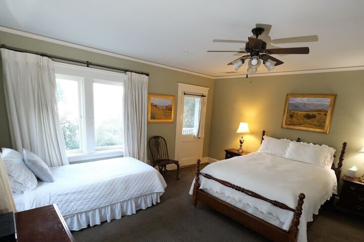 Room 60 of 252