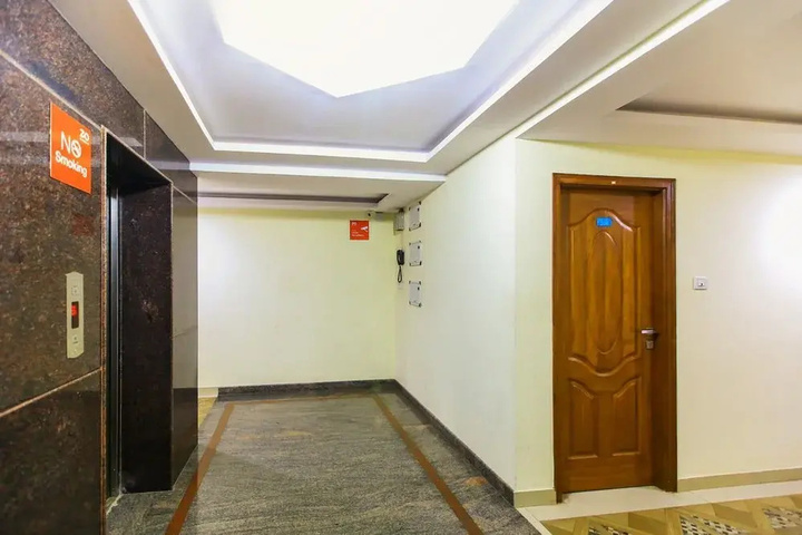 Room 4 of 13