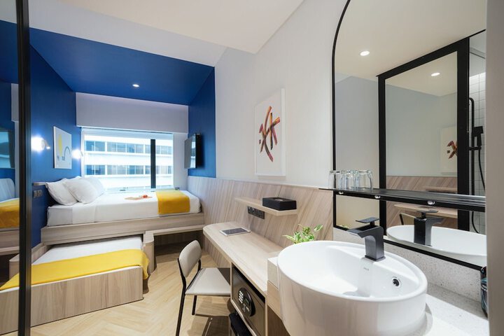 Room 45 of 95