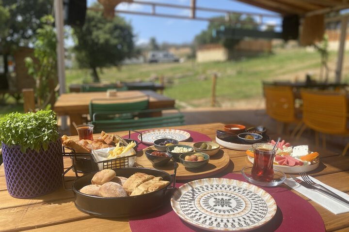 Breakfast/Coffee Service 21 of 38