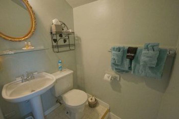 Room 7 of 39