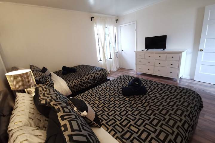 Room 10 of 38