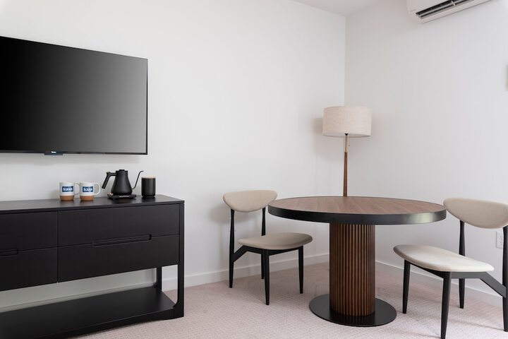 Standard Double Room 2 Queen Beds Self Check in with Virtual Front Desk (7 of 7)