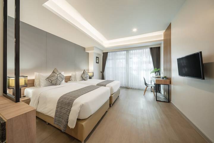 Room 27 of 54