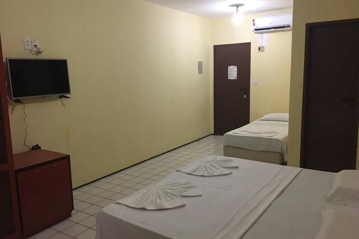 Room 7 of 35