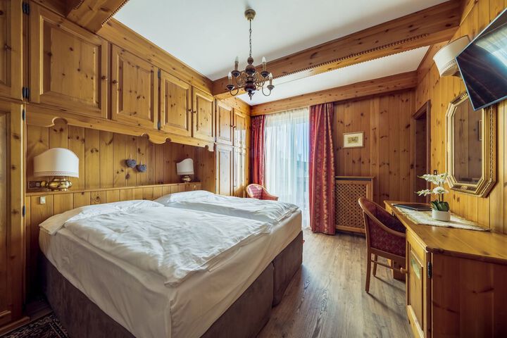 Room 18 of 60