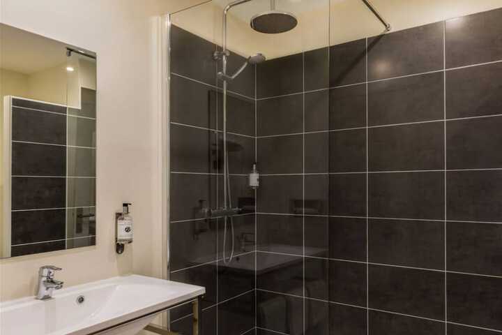 Clean Restrooms