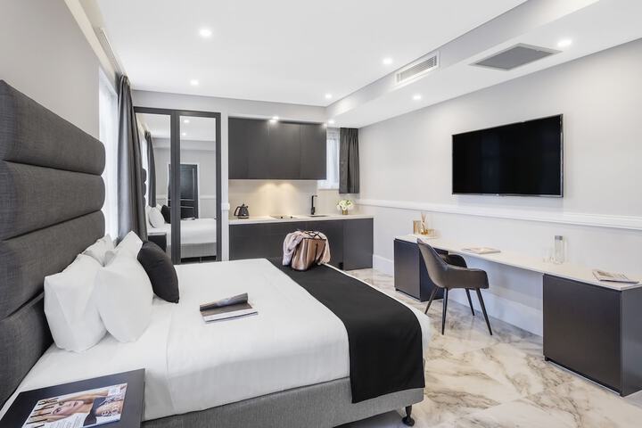 Room 3 of 13