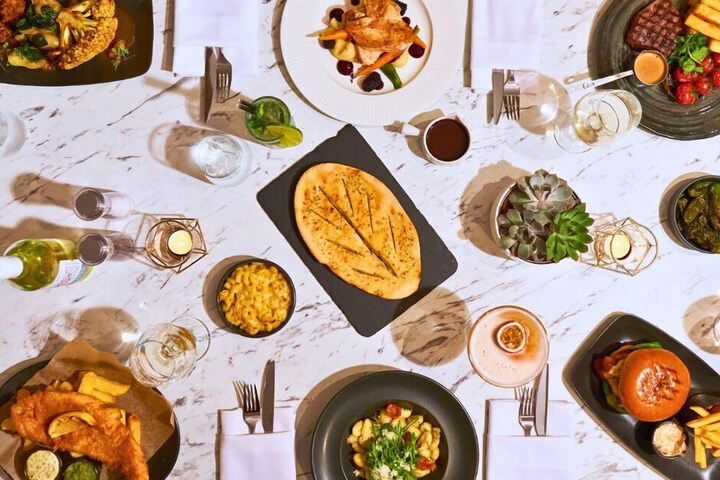Dining 59 of 63