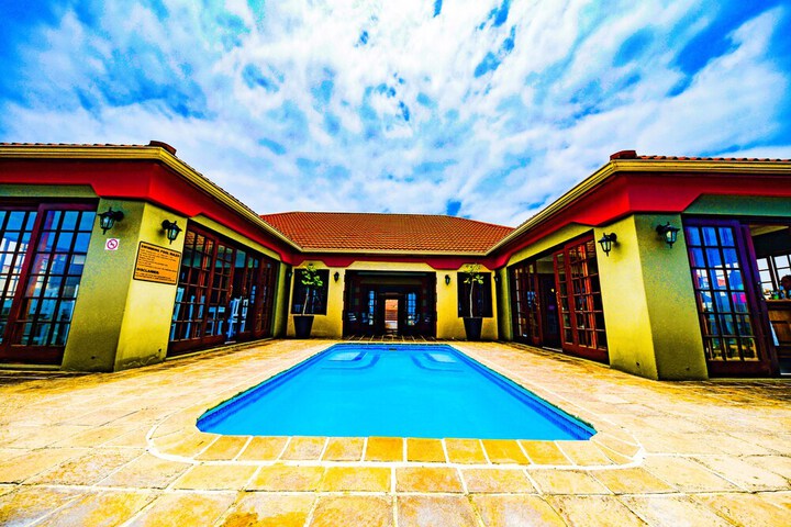 Breakfast/Coffee Service 104 of 142