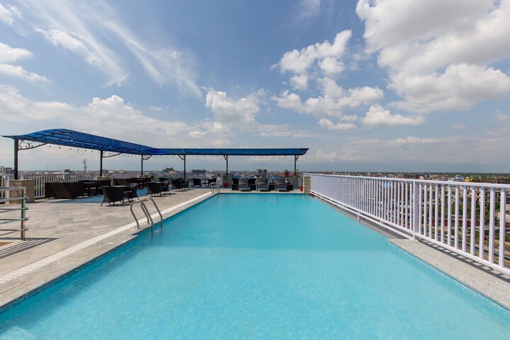 Pool 35 of 60