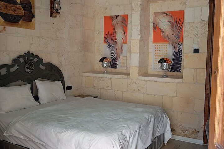 Room 15 of 73