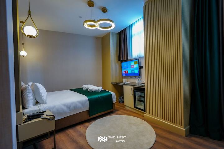 Room 4 of 64