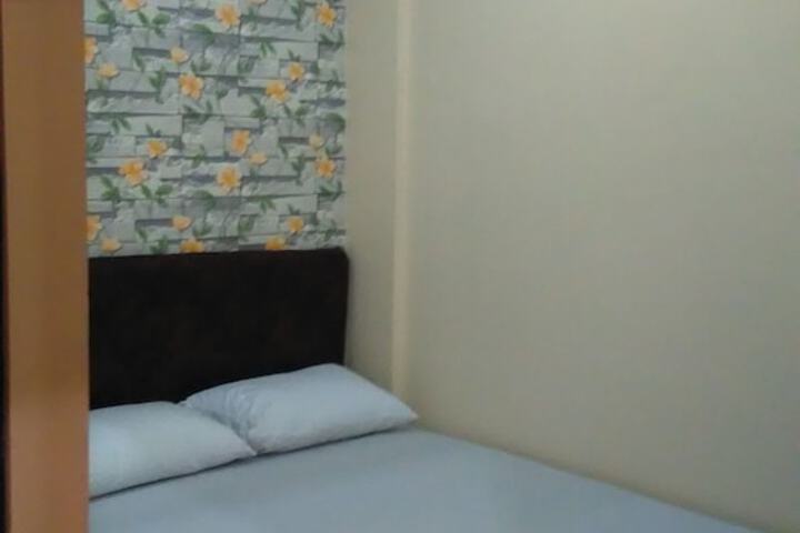 Room 6 of 24