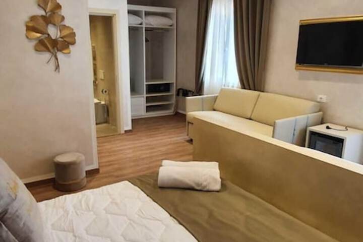 Room 14 of 138