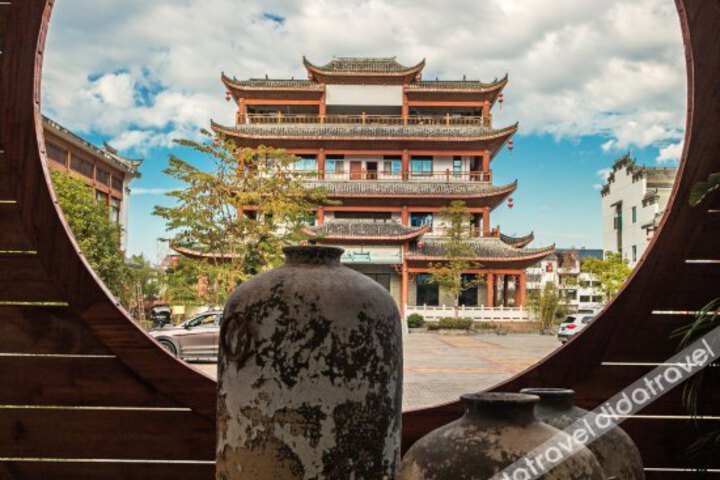 Yikongjian Theme Hotel