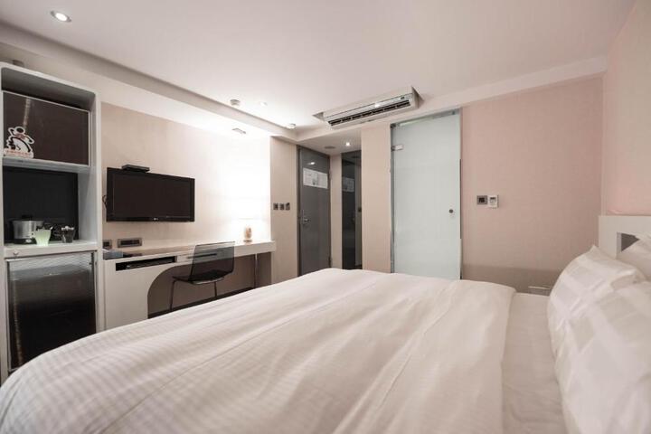 Photo 7