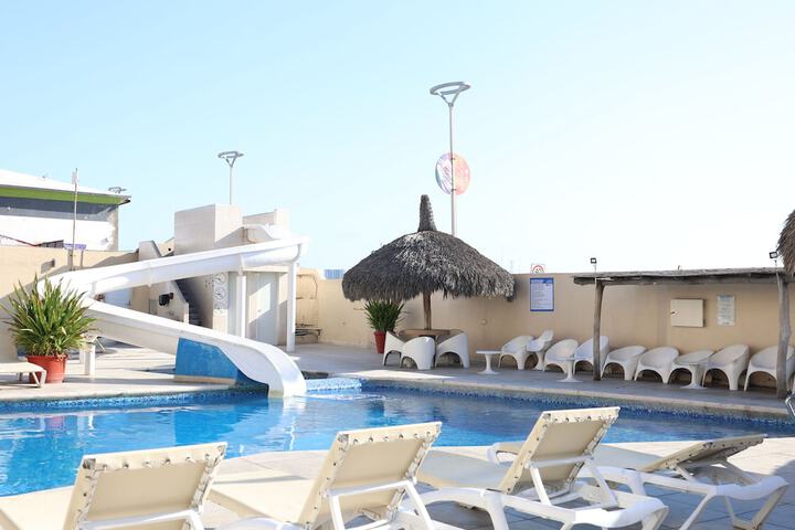 Pools & Facilities