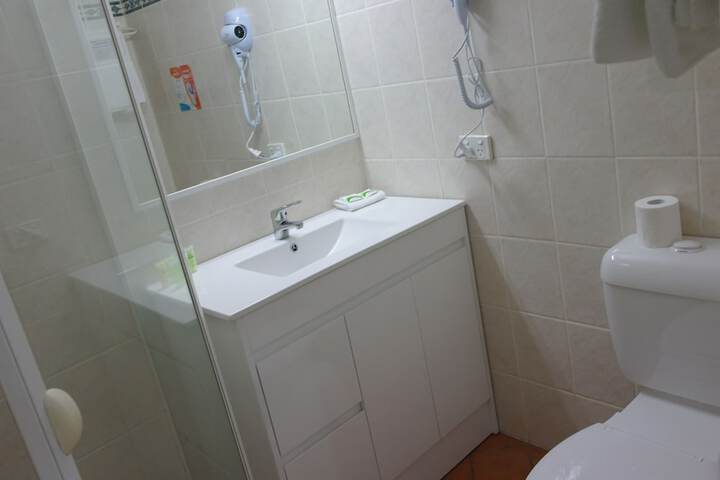 Room 53 of 85