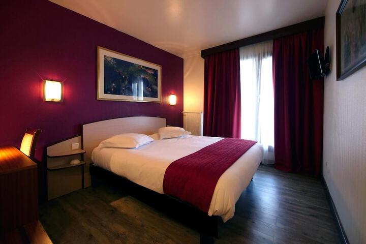 Room 16 of 29