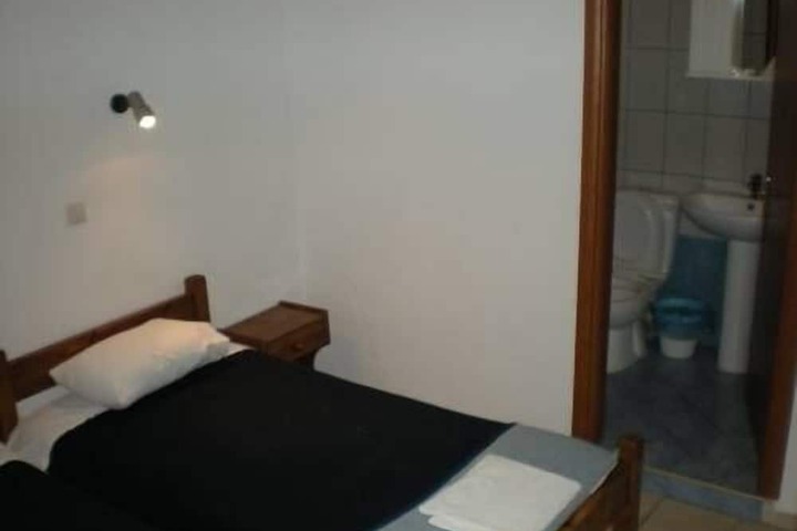 Room 9 of 29