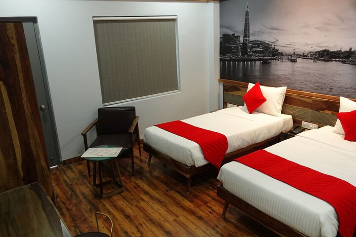 Room 25 of 46