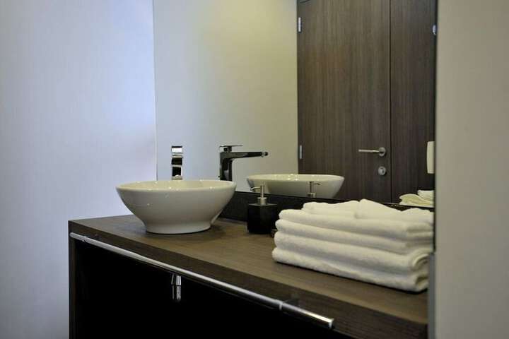 Room 10 of 44