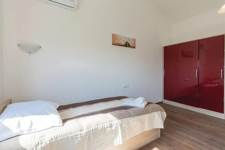 Amazing Home in Buici With Wifi and 4 Bedrooms