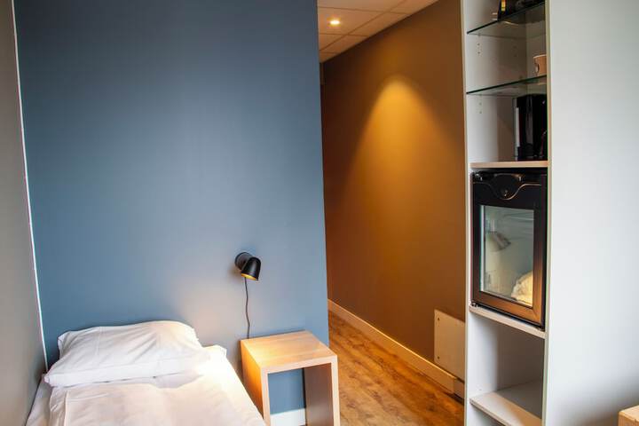 Room 31 of 86