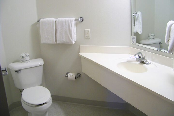 Bathroom amenities